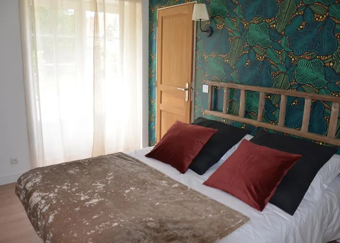 Les Terrasses De L'artiste Apartament Bazenville